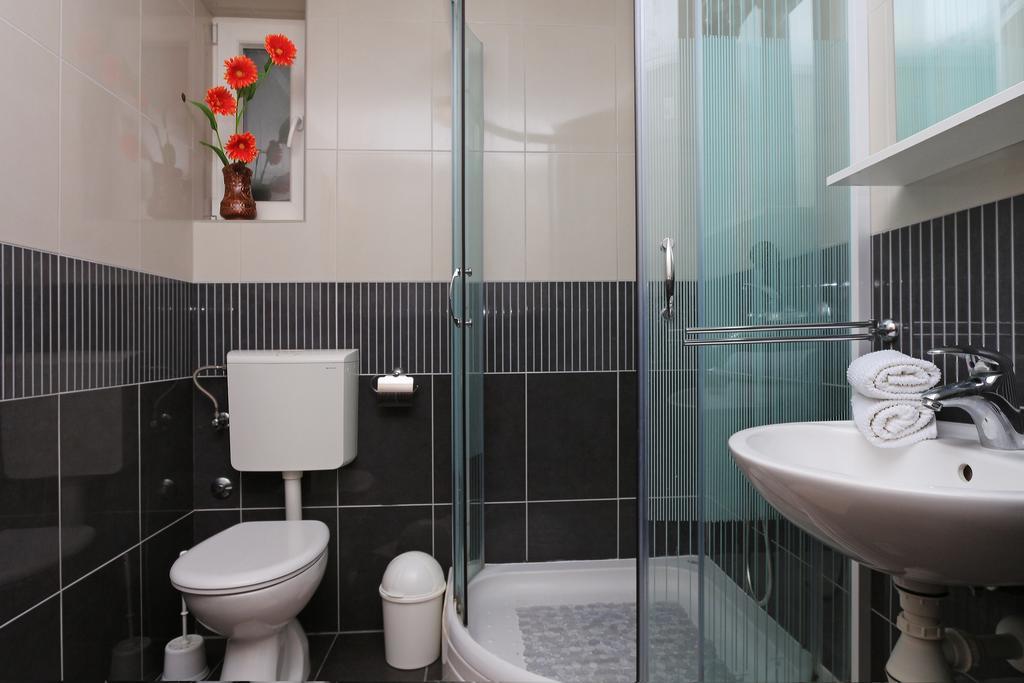 Apartments Andrijasevic มาคาร์สกา ภายนอก รูปภาพ
