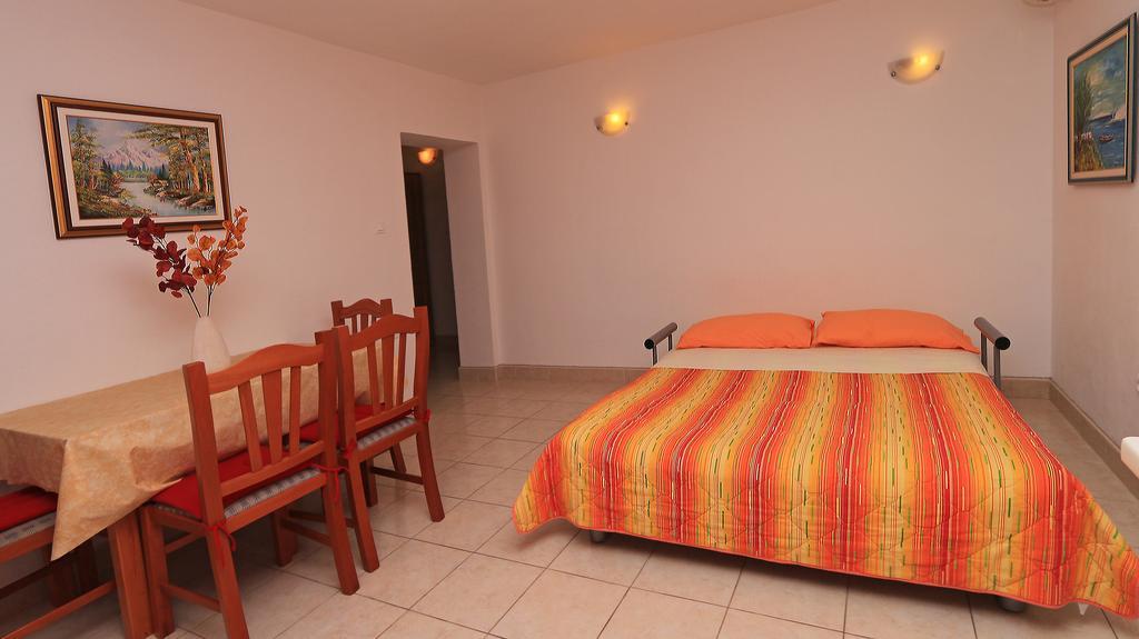 Apartments Andrijasevic มาคาร์สกา ภายนอก รูปภาพ